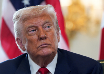 Tarifaço: Trump diz que tarifa mundial ficará entre 15% e 20%; taxa imposta ao Brasil é mais que o dobro do que a dos demais países