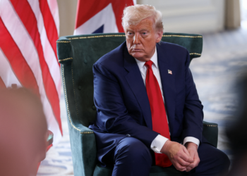 Trump dá 10 dias 'a partir de hoje' para Putin terminar guerra na Ucrânia antes de endurecer sanções contra Rússia