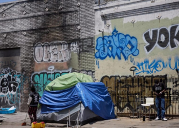 Decreto de Trump sobre saúde mental mira o caos urbano