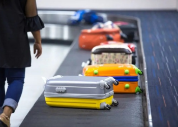 Justiça condena companhia aérea por abandonar família de Cuiabá no aeroporto do Chile