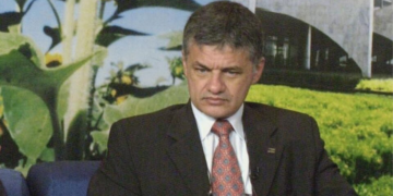 Ex-secretário de Lula: quem é o professor que pediu guilhotina para família Justus  