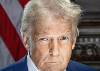 Trump fala em vergonha internacional, elogia Bolsonaro e justifica super taxa