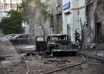 Ataque russo com drones e mísseis mata 2 pessoas e fere outras 14 na Ucrânia
