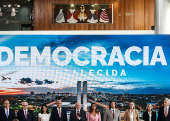 'Graças a Deus, o presidente é fraco!'