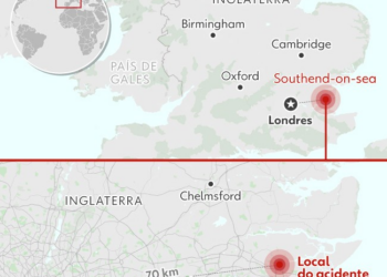 Quatro morrem em queda de avião de pequeno Londres