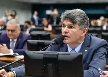 Medeiros é alvo de denúncia do PSOL e reage: “Querem censurar o contraditório”