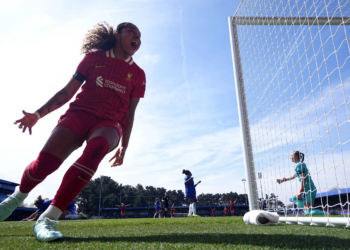 Arsenal faz contratação mais cara da história do futebol feminino