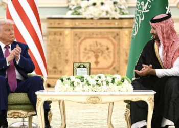 Enquanto ataca eleição no Brasil, Trump proíbe críticas a ditadores aliados