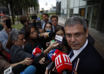 Punição a Moraes nos EUA é retaliação explícita à Justiça brasileira, diz líder do PT