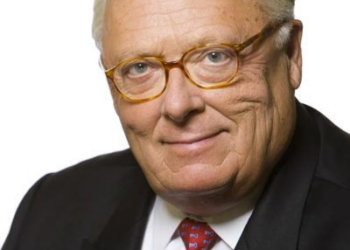 Edwin Feulner, fundador do instituto conservador norte-americano Heritage Foundation, morre aos 83 anos