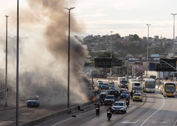 Tiroteios e vítimas de confronto armado crescem no Rio, no Recife e em Salvador, aponta relatório