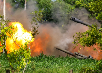 Confronto entre Tailândia e Camboja avança em 2º dia; ao menos 16 morreram