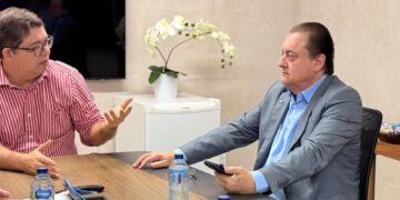 Deputado Sebastião Rezende cobra ação de empresas para retirada de fios em desuso nos postes em Rondonópolis