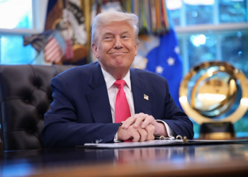 Trump diz que vai assinar ordem para mudar regras nas eleições nos EUA: 'Apenas cédulas de papel'