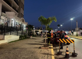 Incêndio atinge apartamento em edifício em Cuiabá; vídeo