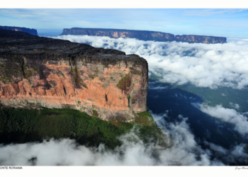 Guiana denuncia 'disparos' da Venezuela contra barco com material eleitoral