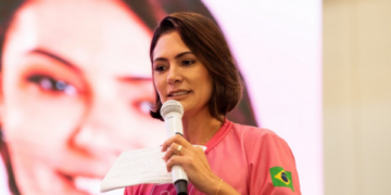 Michelle Bolsonaro participa de evento em Sorriso