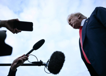 Corporação que financia imprensa pública nos EUA encerrará atividades após cortes no governo Trump