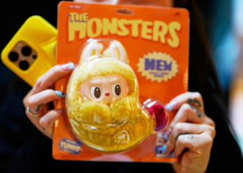 Ladrões levam US$ 7 mil em Labubu de loja na Califórnia