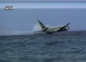 'Sou um homem morto': como piloto do voo Ethiopian 691 desafiou sequestradores e pousou avião sem combustível no mar