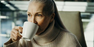 Café: estudo revela efeito surpreendente de tomar até seis xícaras por dia