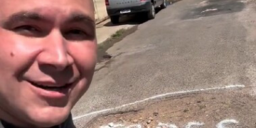 Abilio provoca militância: "se quiser que a gente tampe seu buraco, escreva todes"