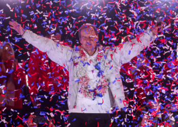 Em crise, Bolívia irá às urnas neste domingo para guinada à direita após 20 anos