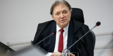 Experimente ser útil e saboreie o sentimento