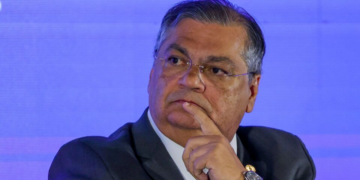 Depois da Magnitsky, Dino anula Lei de Murphy e Lei do Retorno