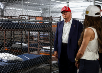 Juíza proíbe Trump de enviar mais imigrantes para a 'Alcatraz dos Jacarés'