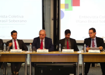 Governo define alimentos que serão comprados após tarifaço dificultar exportação para os EUA; veja lista