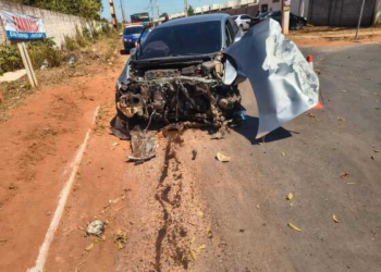 Motorista causa acidente em VG, deixa dois feridos e foge ensanguentado