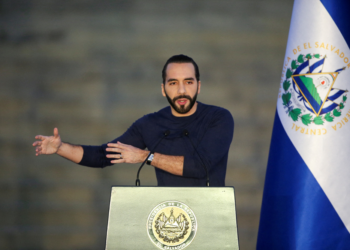 Bukele rebate críticas à aprovação da reeleição ilimitada em El Salvador