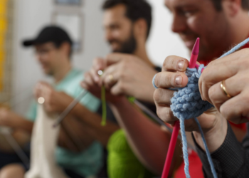 Lançamento discute novas masculinidades em obra com 29 autores