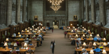 Crise nas ciências humanas: universidades dos EUA cortam programas de pós-graduação