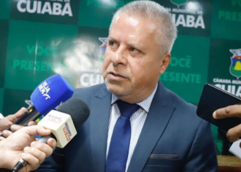 Chico 2000 retorna à Câmara de Cuiabá e chama delator de "canalha"