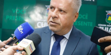 Chico 2000 retorna à Câmara de Cuiabá e chama delator de "canalha"