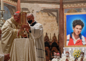 ‘Exemplo’ e ‘gênio da informática’: Vaticano exalta Carlo Acutis na véspera da canonização