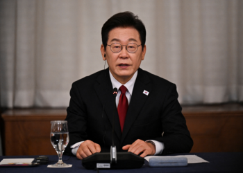 Coreia do Sul afirma ter chegado a um acordo sobre libertação de trabalhadores sul-coreanos detidos em fábrica da Hyundai nos EUA