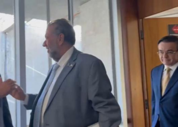 Advogado de Lupi atuou em ação que tornou Bolsonaro inelegível