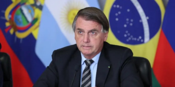 STF retoma julgamento de Bolsonaro com voto de Luiz Fux; acompanhe ao vivo