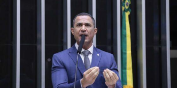 Assis chama julgamento de farsa e diz que placar consolida regime de perseguição: "EUA não nos vê mais como aliados"