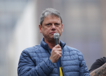 Tarcísio lamenta morte de Charlie Kirk, ativista conservador aliado de Trump, após ataque nos EUA