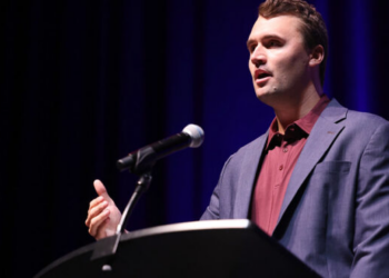 Extremistas de esquerda comemoram assassinato de Charlie Kirk (e perdem o emprego)