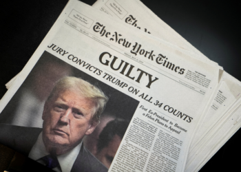 Trump processa o The New York Times em R$ 79 bilhões por difamação e calúnia e chama jornal de 'porta-voz democrata'