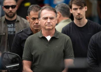 TRF-4 condena Bolsonaro a pagar R$ 1 mi por racismo