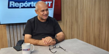 Cartinhas Pokémon podem ser exercício para a criança aprender a poupar e negociar