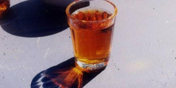 Bêbado fica pelado, ameaça matar PMs e acaba preso