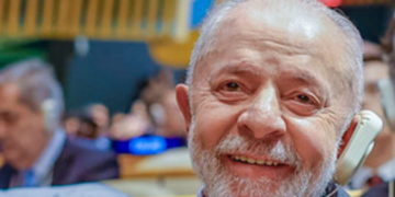 Infeliz é o país que para tudo para ouvir Lula discursar na ONU