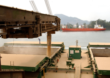 Tarifaço: Governo apoia exportador com pacote, mas quer cortar 10% de subsídios